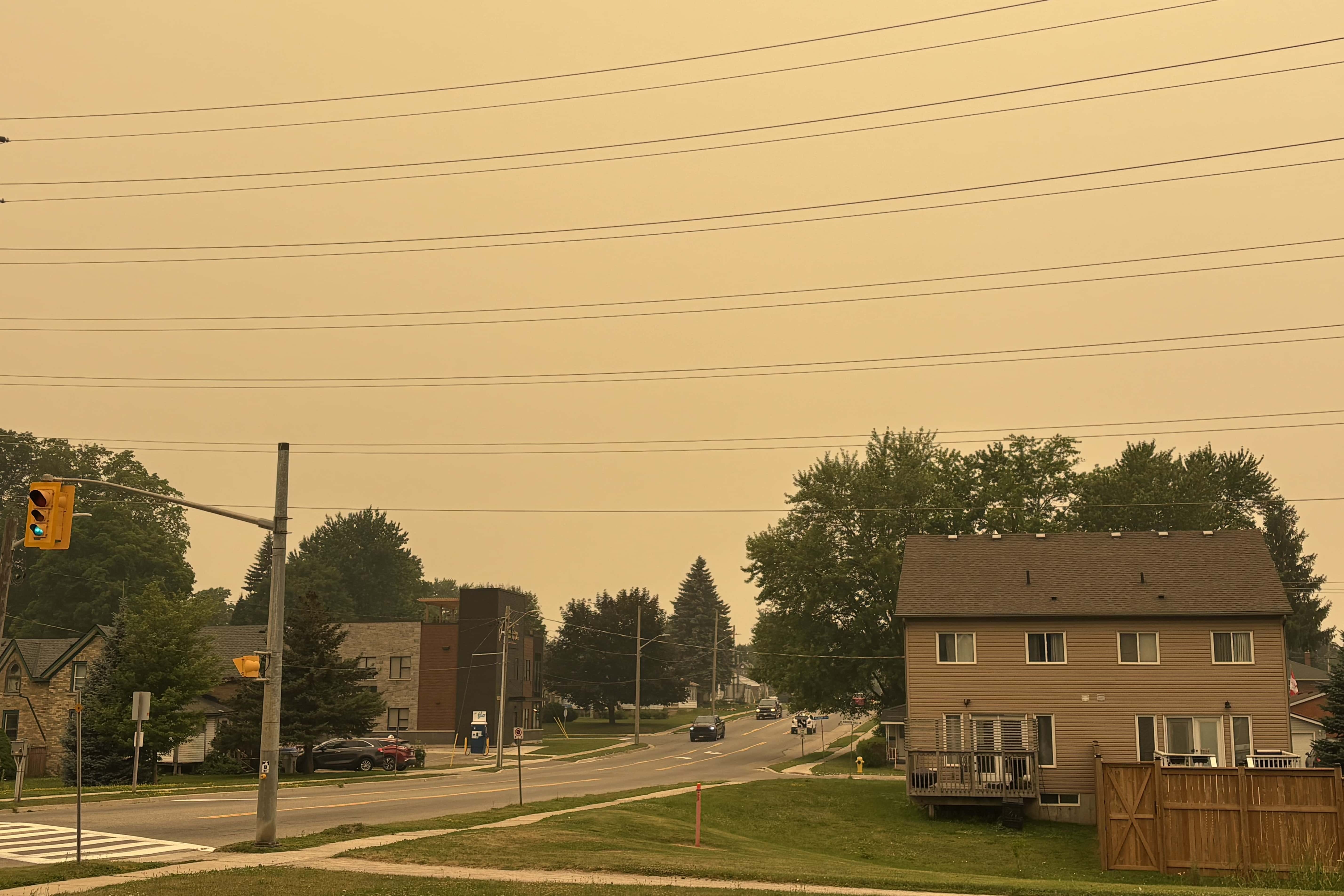 Health Units urge precaution as air quality gets worse Wednesday