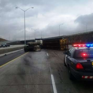 A tractor trailer rollover in the WB 401 near Hwy 3, Dcember 22, 2015 (Photo courtesy of Ontario Provincial Police)