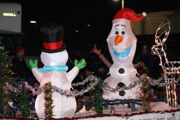 Sarnia Santa Claus Parade 2014 (BlackburnNews.com photo by Dave Dentinger)