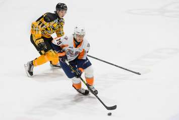 The Sarnia Sting hosting the Flint Firebirds.  25 February 2022. (Metcalfe Photography)