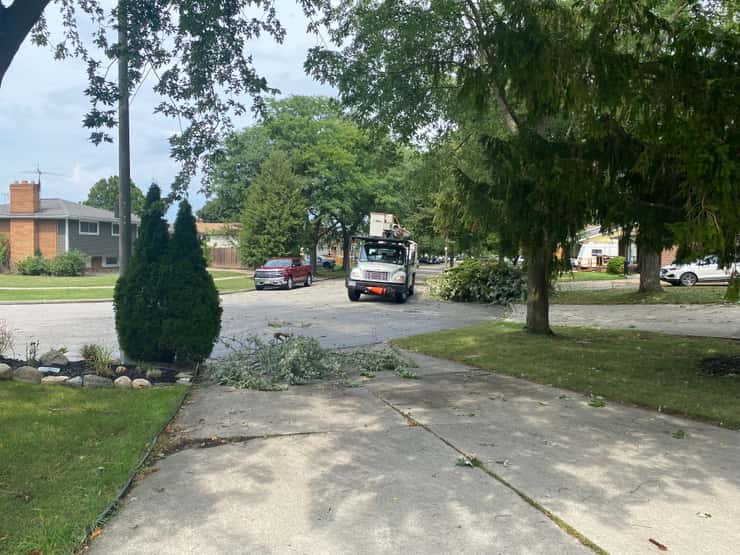 An Enwin crew inspects storm damage in Forest Glade, Windsor, September 3, 2026. Photo by Adelle Loiselle/WindsorNewsToday.ca.