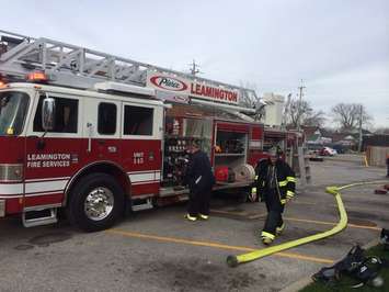 Crews respond to a fire at the Wendy's in Leamington, November 18, 2015. (Photo by Ricardo Veneza)