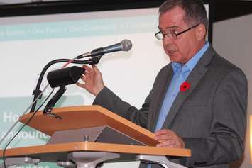 Co-Chair of the Programs and Services Steering Committee Dave Cooke at a townhall meeting at Windsor's Waterfront Hotel put on by the Downtown Windsor BIA on November 11, 2015. (Photo by Ricardo Veneza)