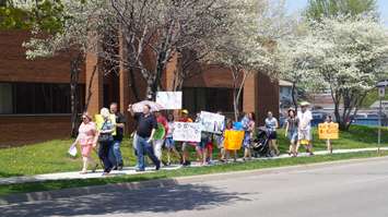 Sarnia-Lambton Sex-ed Protest May 8 2015 (Photo by Briana Carnegie)