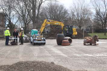Construction of a new playground at Willistead Park, April 6, 2023. (Photo by Maureen Revait) 
