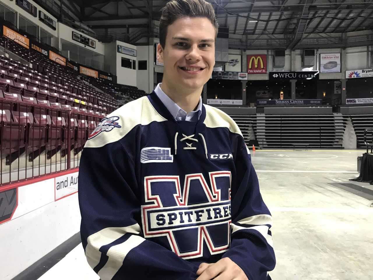 Spitfires sign high-scoring forward