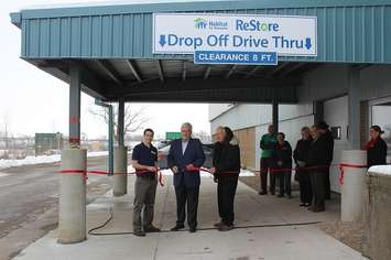Ribbon cutting ceremony at the Habitat for Humanity. December 13, 2016. (Photo by Natalia Vega)