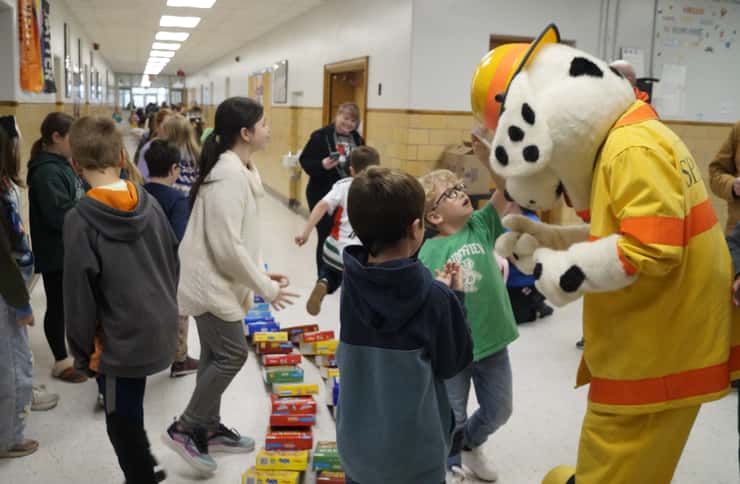 Sparky the Fire Dog stopped by Bridgeview Public School on Thursday. April 30, 2026. (Photo by Natalia Vega)