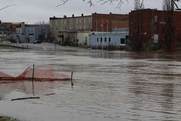 Rising waters of the Thames River in downtown Chatham on February 23, 2018. Photo by Mark Brown/Blackburn News.