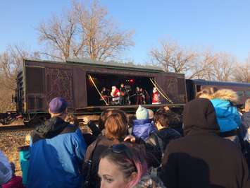 CP Holiday Train thrills crowd in Chatham. Nov. 30, 2017. (Photo by Paul Pedro)

