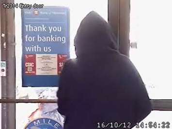 Chatham-Kent police say this man is accused of robbing a bank in Bothwell. October 12, 2016.(Photo courtesy of Chatham-Kent police)
