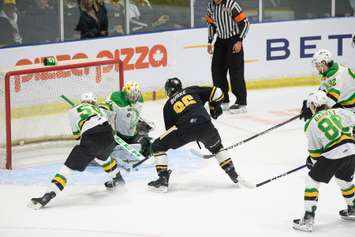 The Sarnia Sting hosting the London Knights in Game 3 of the Western Conference final. 2 May 2023. (Metcalfe Photography)