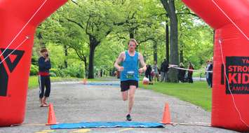2nd place finisher Mike Kirkland at bridge race June 2, 2019 (BlackburnNews.com photo by Dave Dentinger)