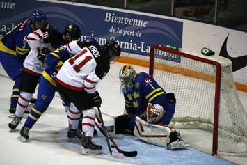 Quarterfinal action at the U-17 tournament in Sarnia Nov. 6, 2014 (BlackburnNews.com photo by Dave Dentinger)