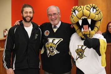 (Left to right) LaSalle Vipers Defenceman Chris Pignanelli, LaSalle Mayor Ken Antaya and Vipers Mascot Vinny, at council chambers, March 24, 2015. (Photo by Mike Vlasveld)
