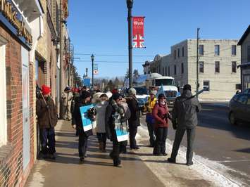Education union members picket in front of Huron-Bruce MPP Lisa Thompson's office in Blyth. February 21st, 2020 (Photo by Ryan Drury)