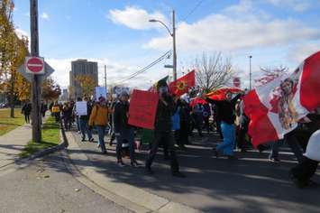 Hundreds of people in London march in solidarity with those in North Dakota fighting an oil pipeline, November 9, 2016. (Photo by Miranda Chant, Blackburn News.)